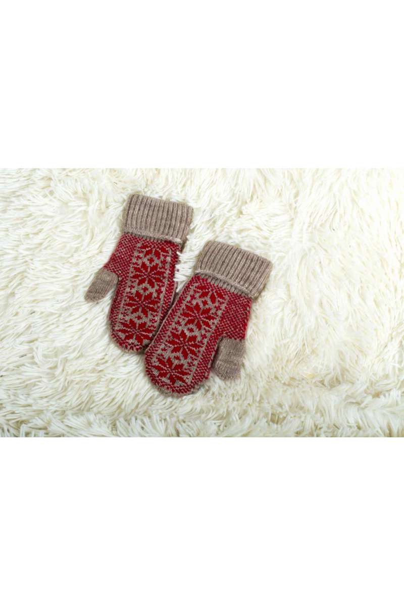 Рукавички дитячі Сніжинка бежево червоний